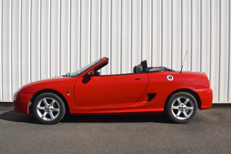 HappyRoadster-MGTF_01